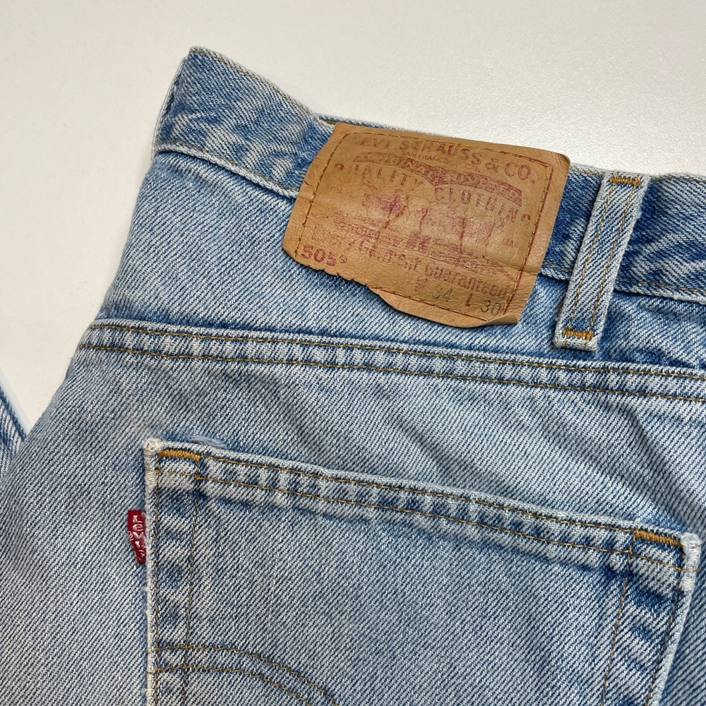 Vintage 90’s Levis 505 Faded Light Wash Jeans Red Tab Made In USA 34x30 Casual - Picture 2 of 8